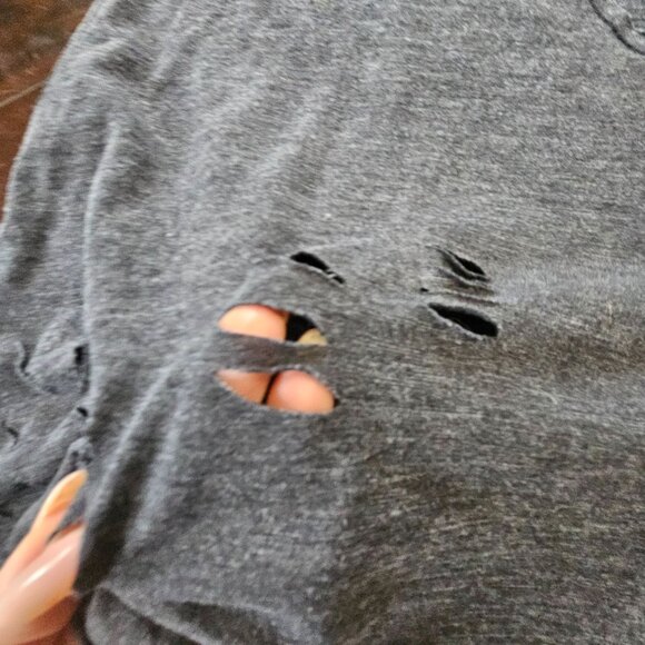 Streetwear Society Women's Tiger T shirt Top Ripped Detail V neck size M - Picture 4 of 16